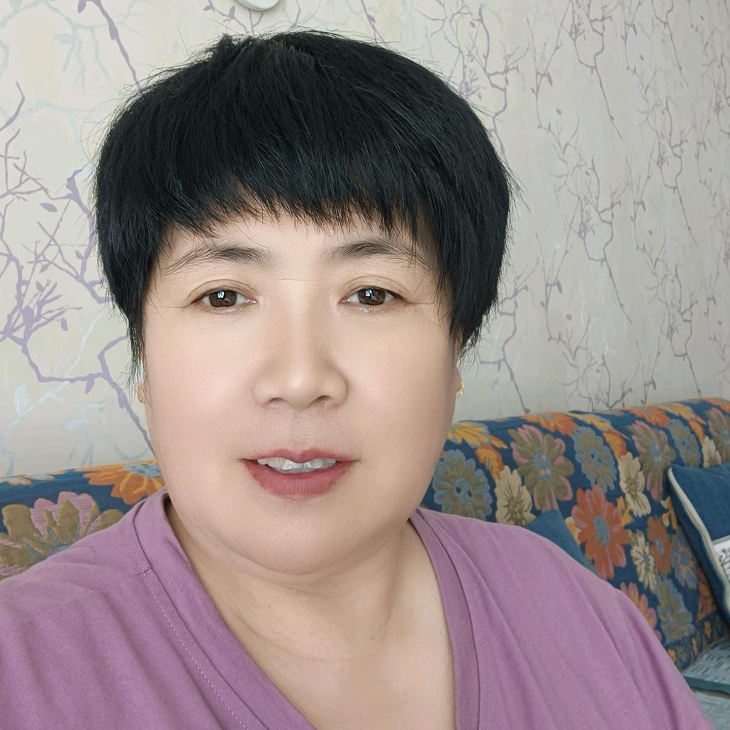 李金璐