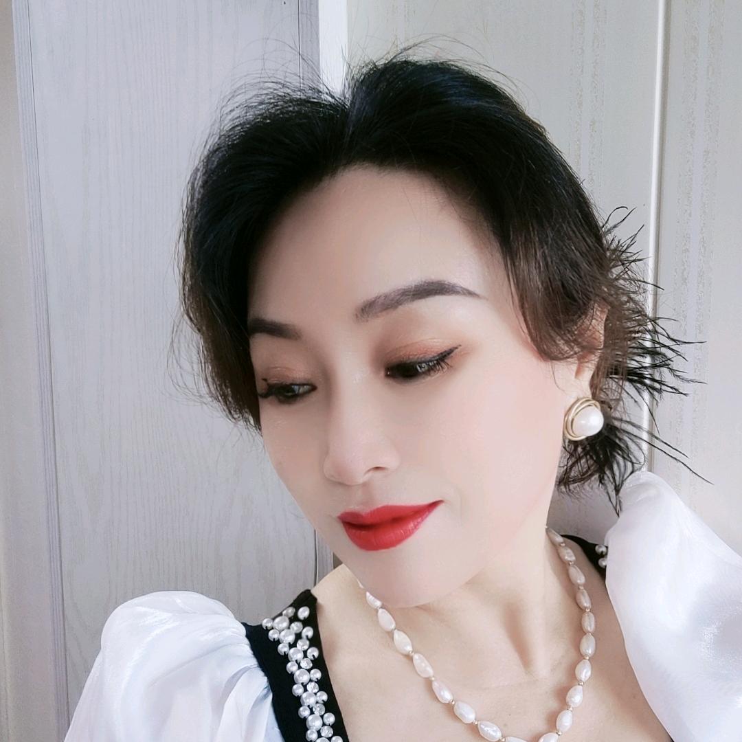 铭妆新娘化妆店