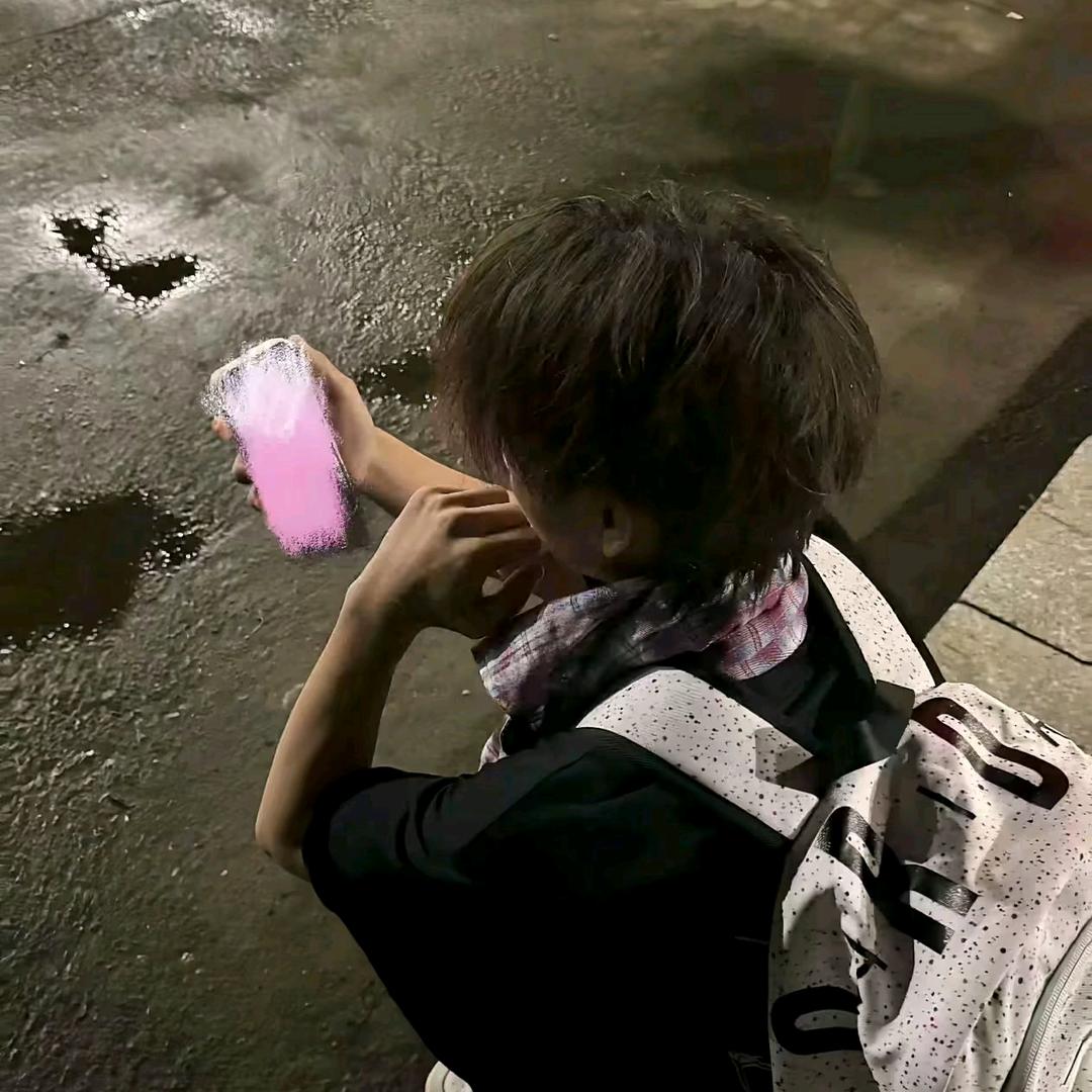 子衿-