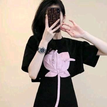 丫头，好好生活，好好爱自己😘