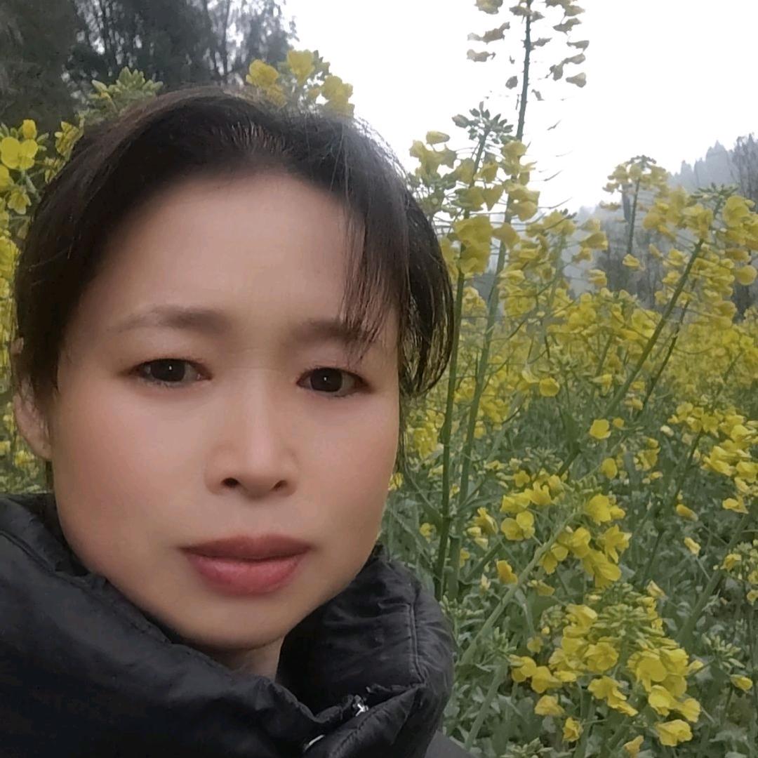 邓佳容