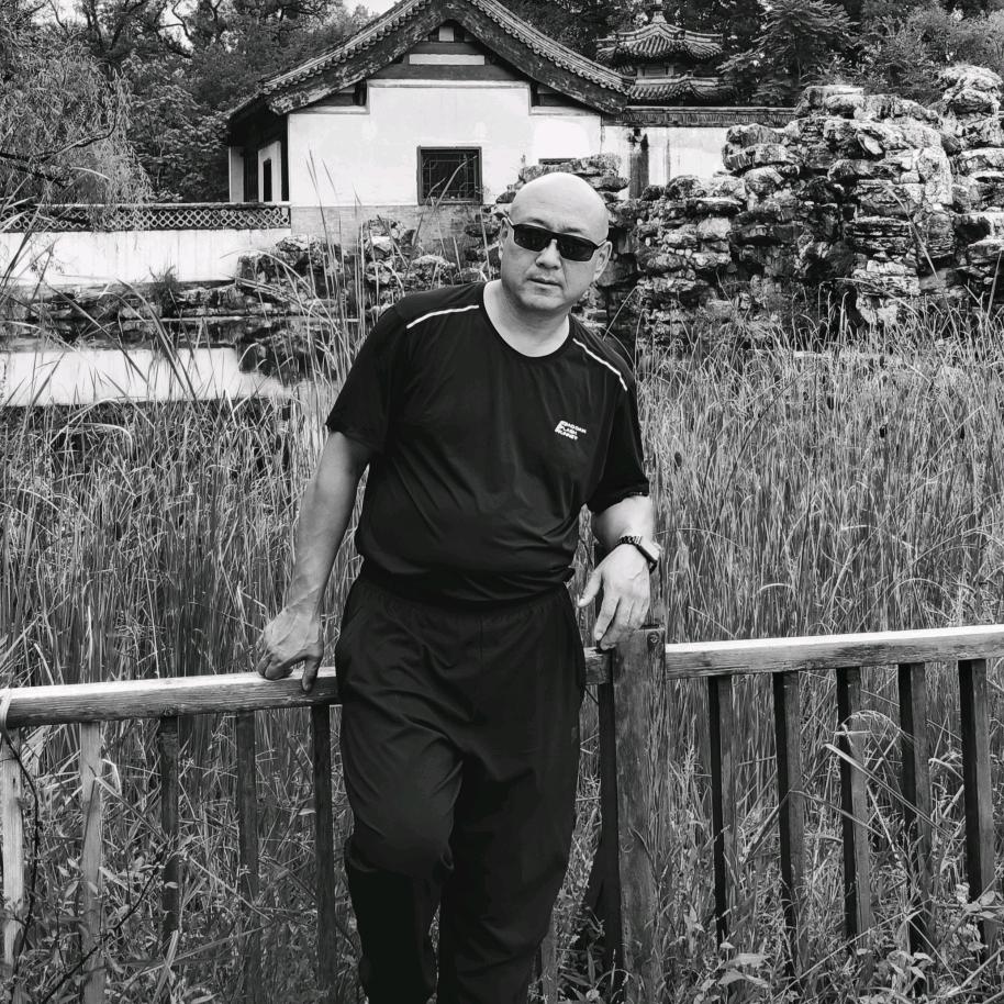 秃老亮