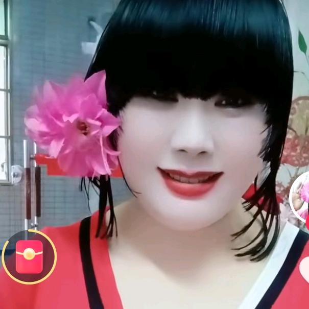 蜜蜂忙碌中