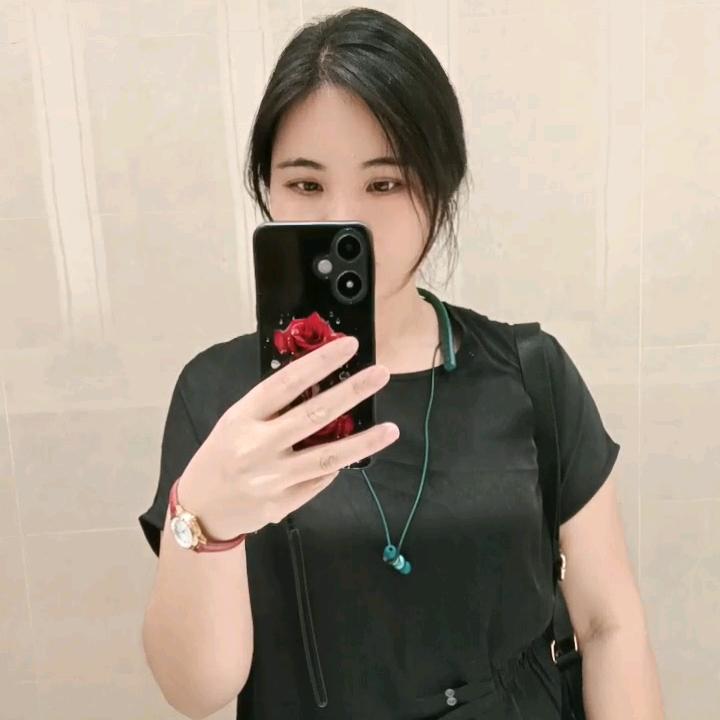 小阿姨 ღ᭄ꦿ