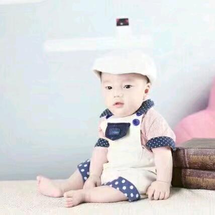 古灵精怪小可乐