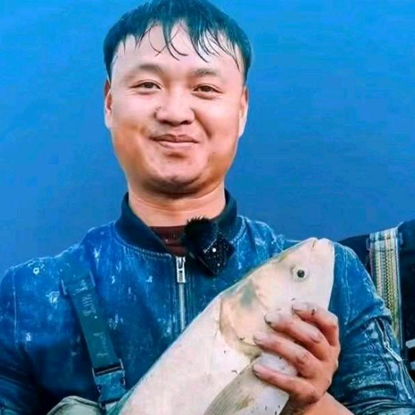 大表哥抓鱼🐟