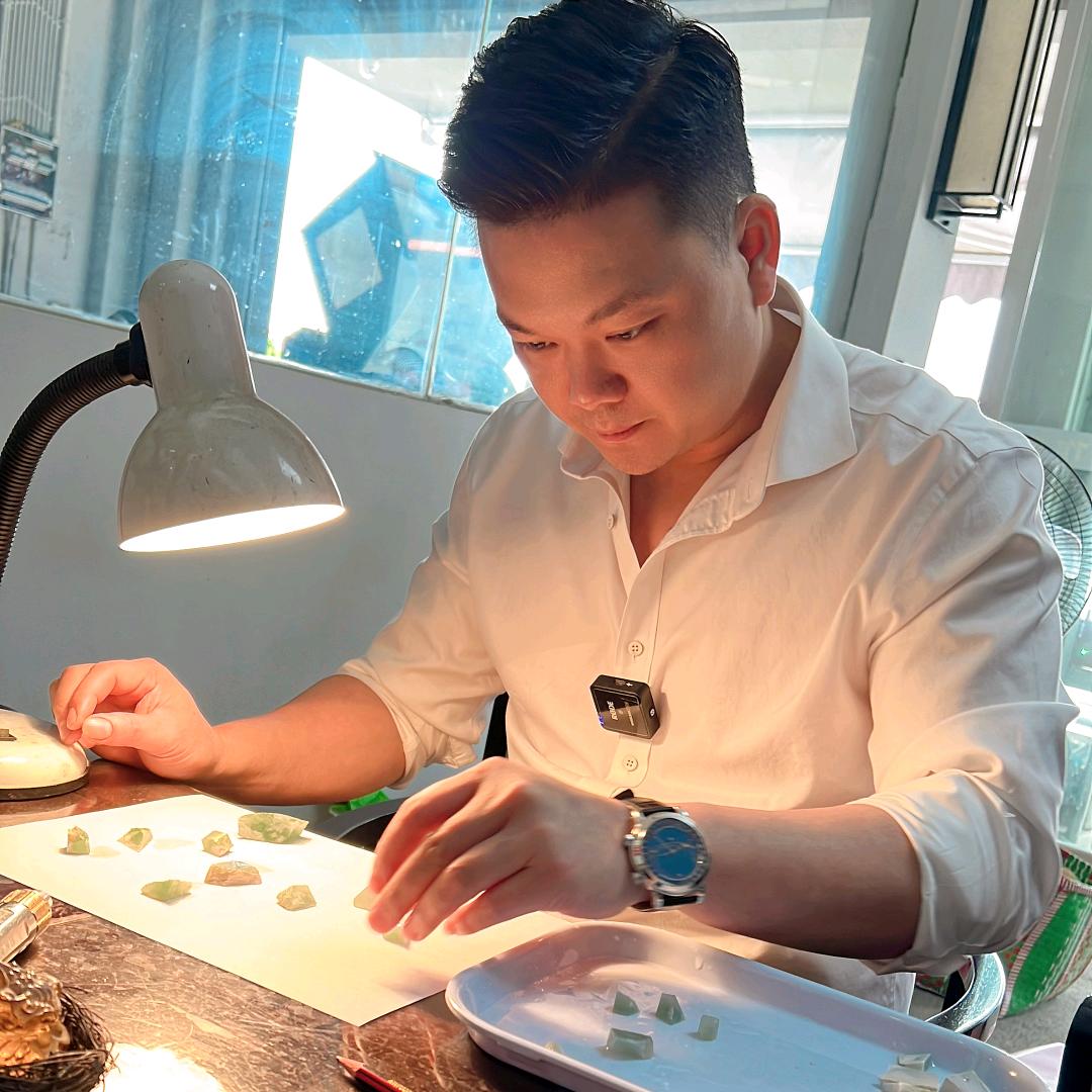 凹凸杰哥翡翠