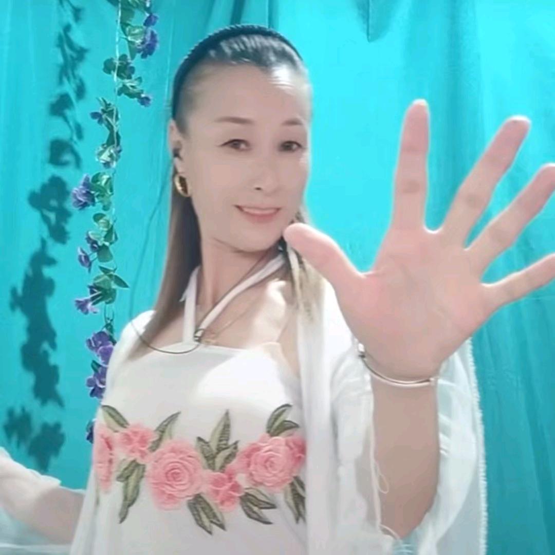 月儿时尚（炫舞酷滑）