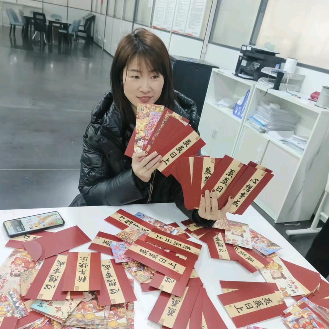 盛泰～车缝组长王委霞