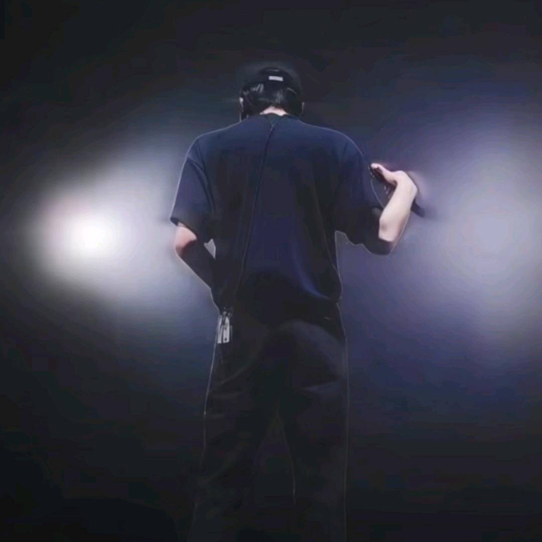 罗惠中🐻🐻🐻