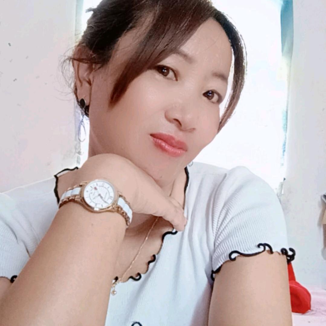 杨小小