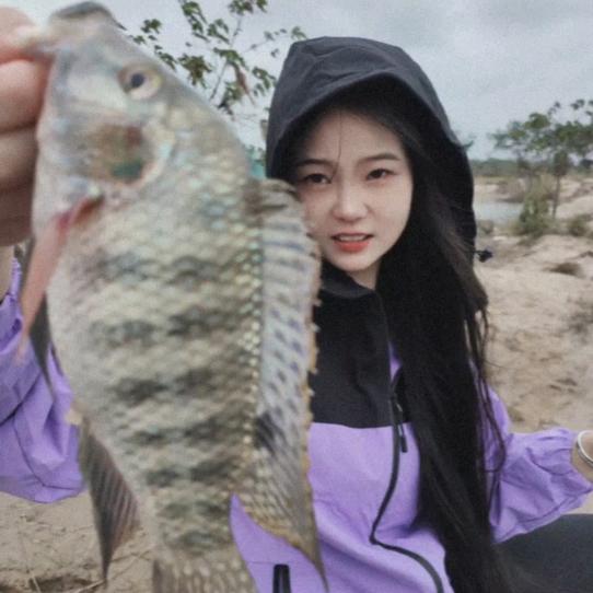 不会🎣的玥玥（专钓小罗非）
