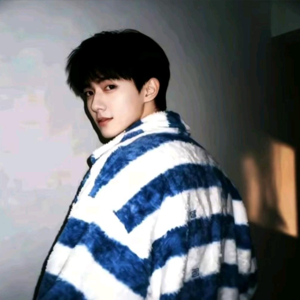 ℳQ______❥⁵💑