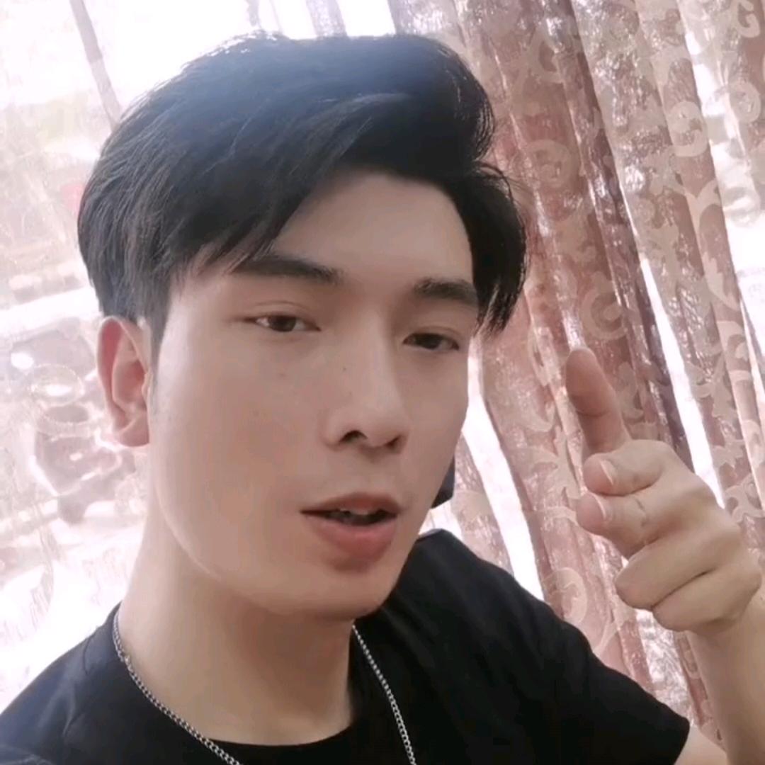 黄毛小子（爱说情话…