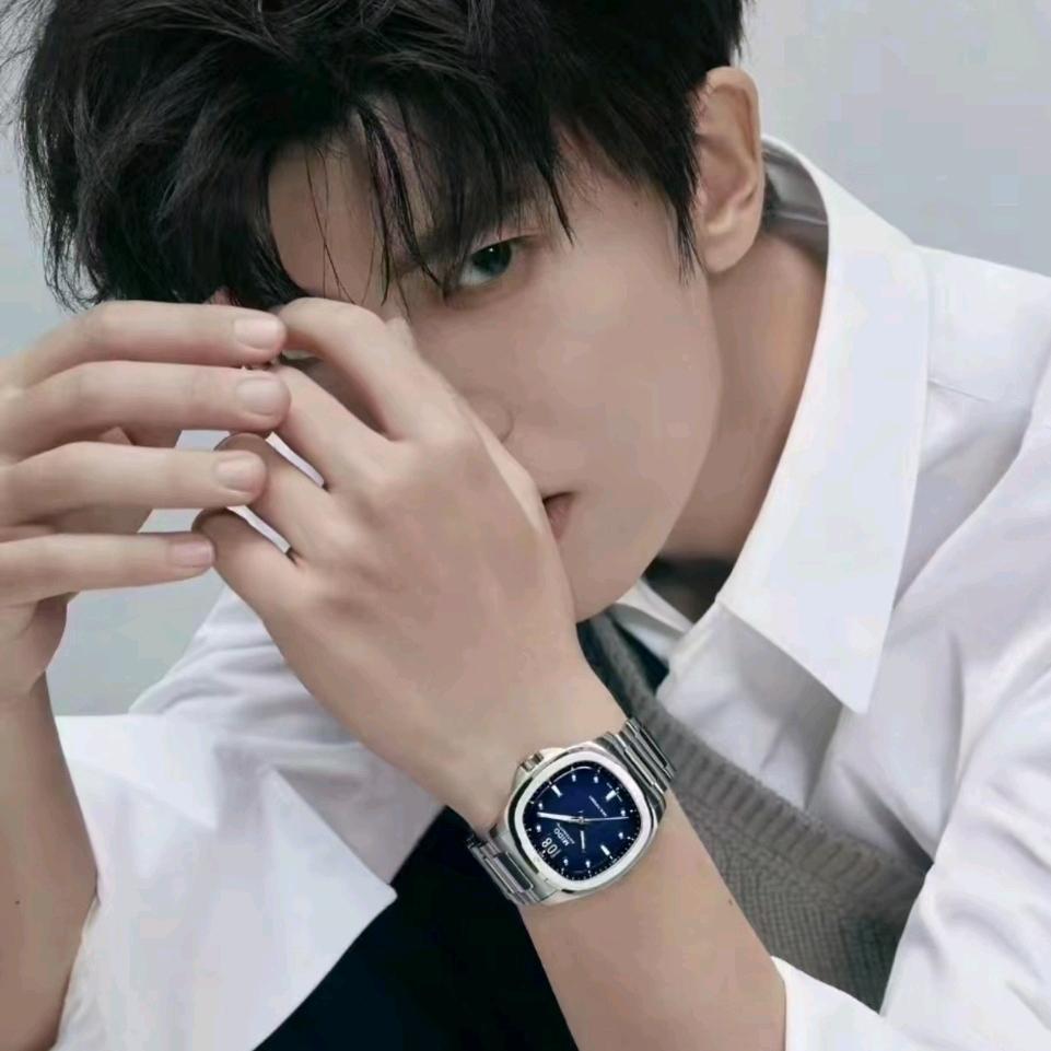 我是招商大魔方美度MIDO柜姐Danny