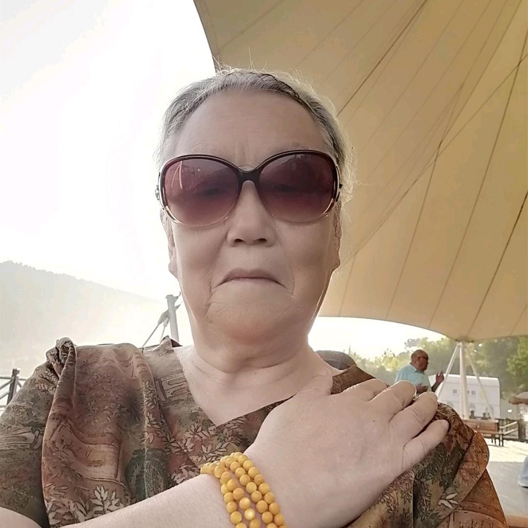 宝宝奶奶