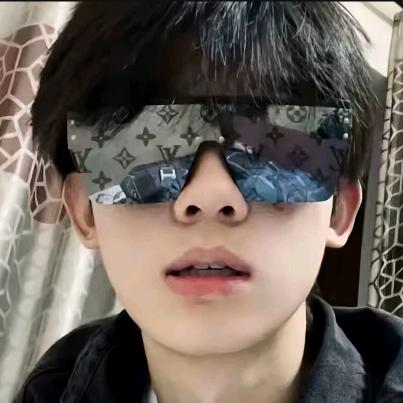 回忆死于那片海lala