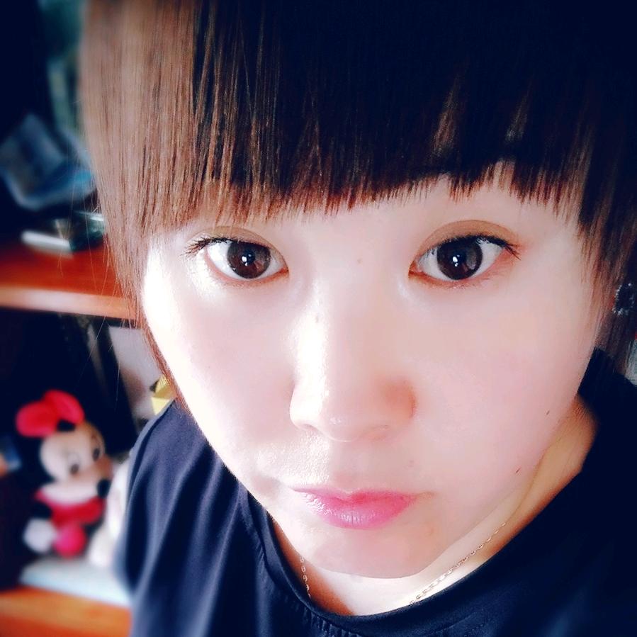 ✿  ♛ ﹏゛Agoni 」、