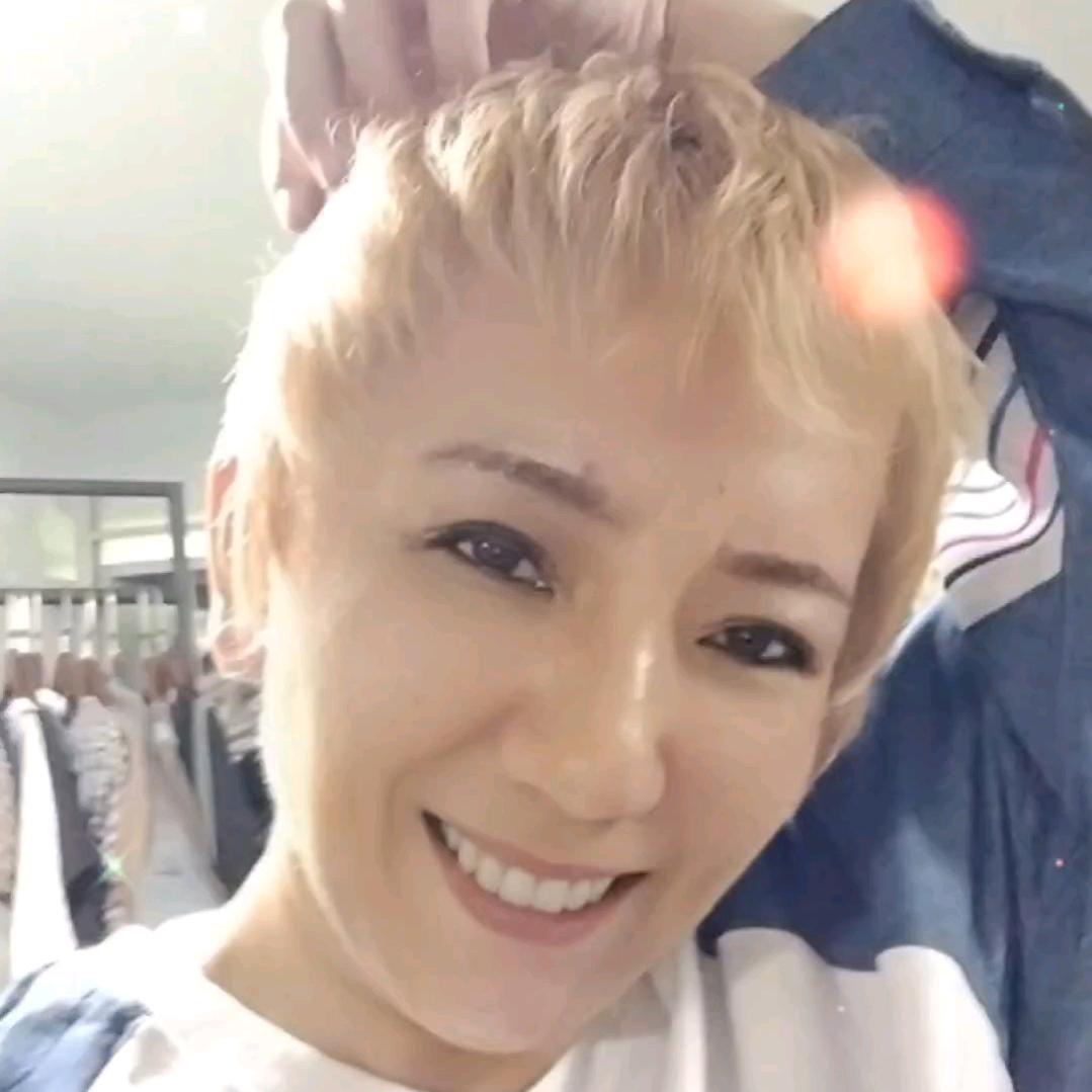 S.H名品女装