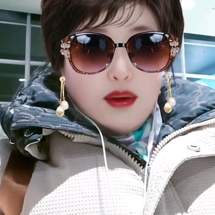 水里的月亮