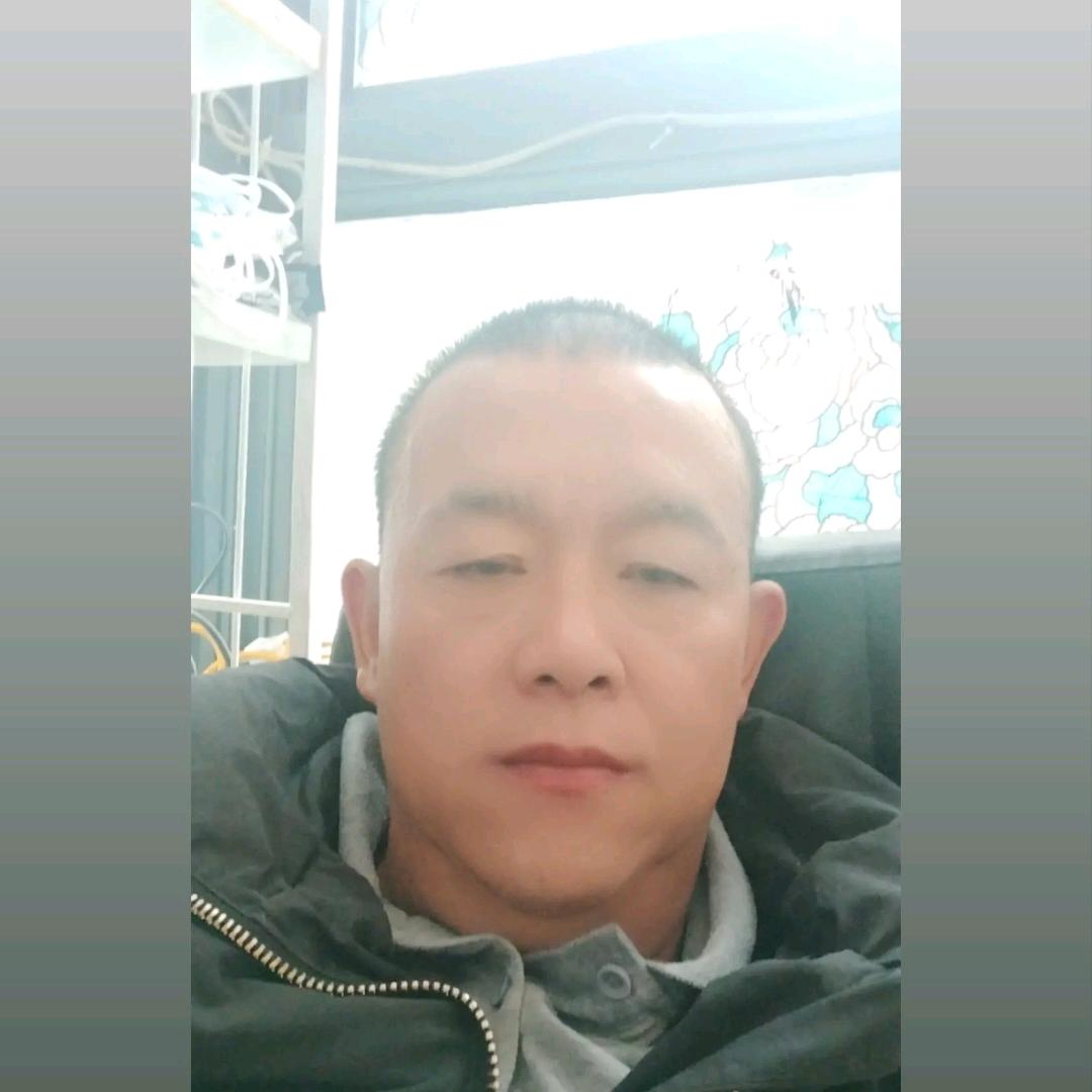 单身汉好运陪伴。