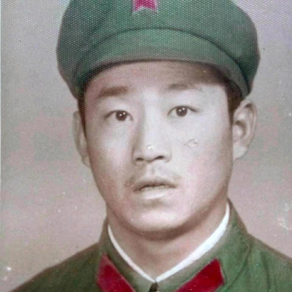兵种远去，軍魂永存，軍人本色。