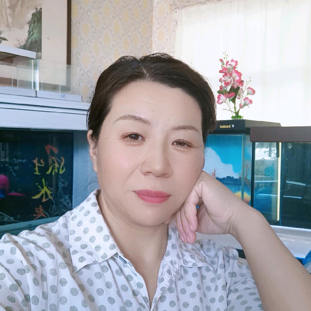 邹平鱼缸姐朱颜希