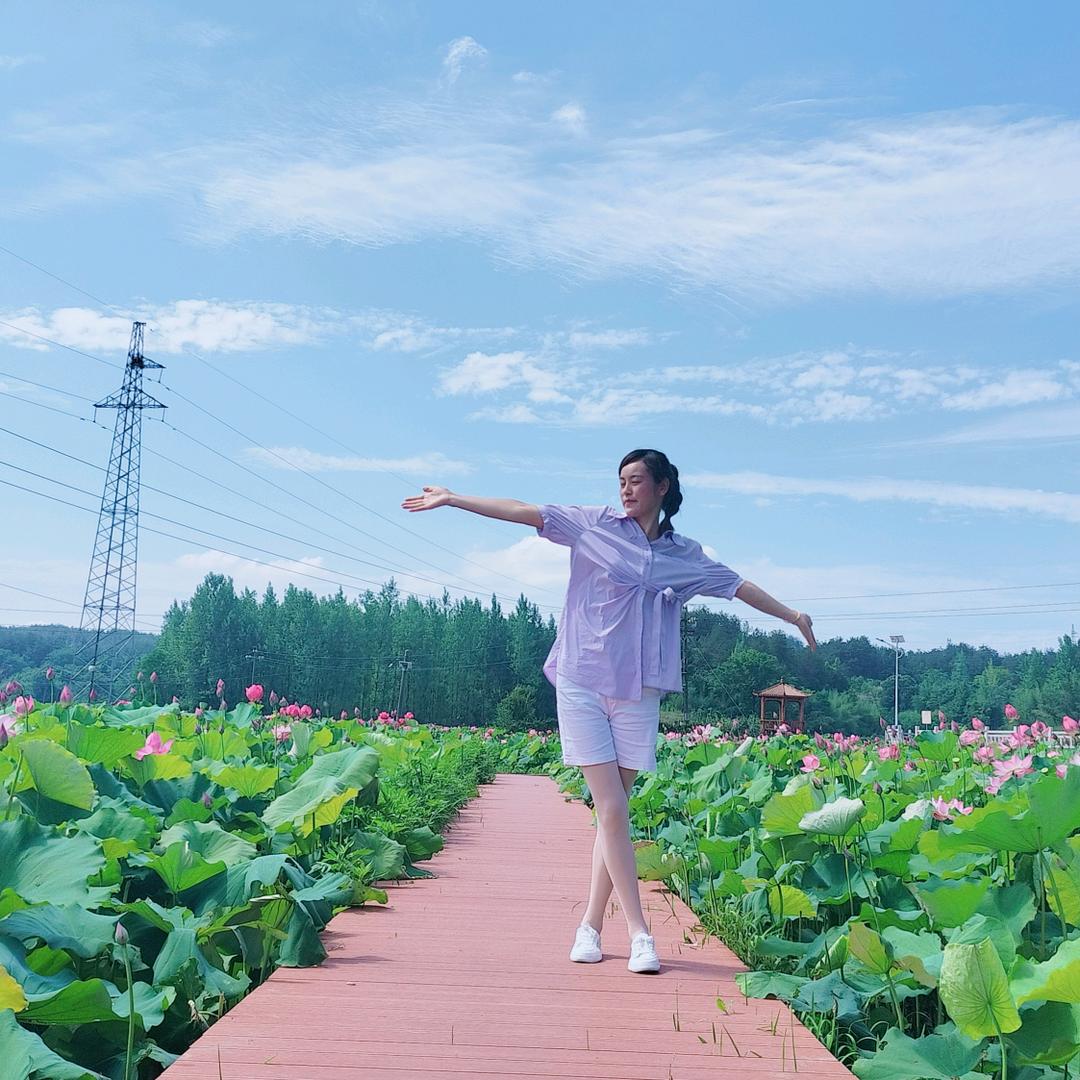空    白