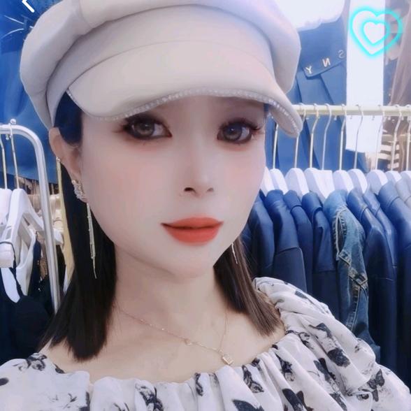 用户🍁枫叶情👗👗👗C D M🎉