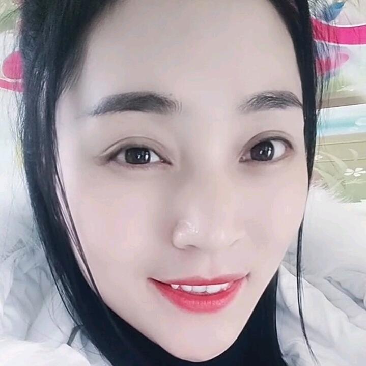 @飞 姐（微笑）