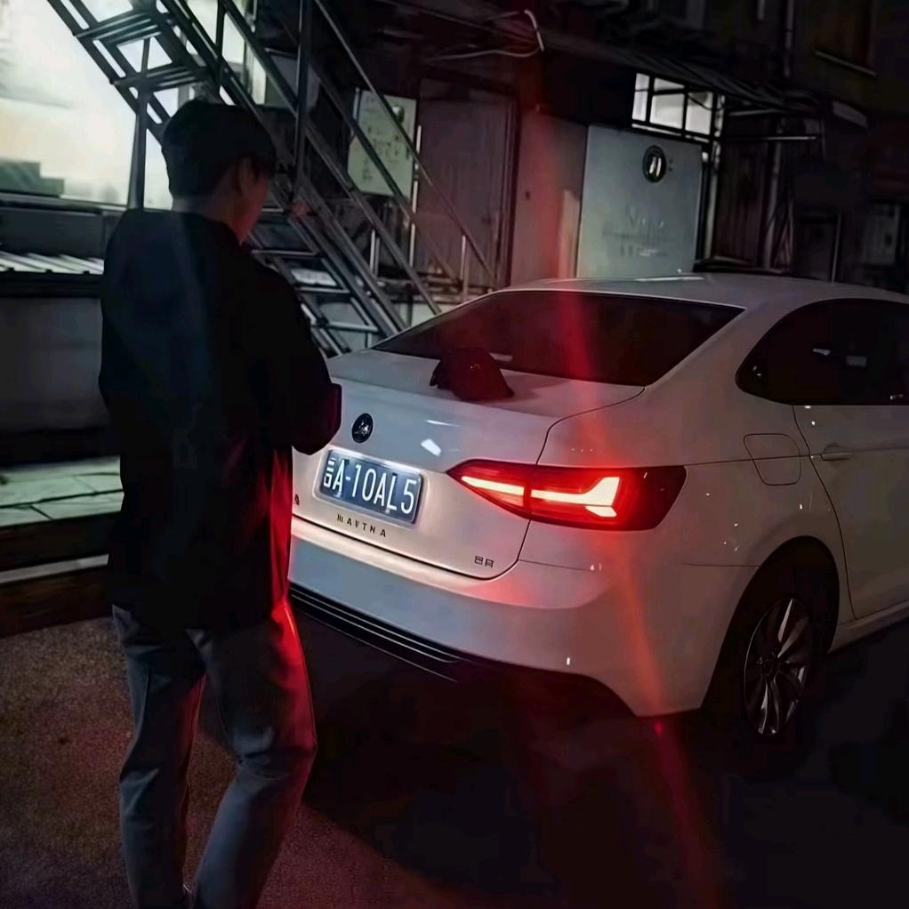 𝙆𝙤𝙞-涵.🖇️