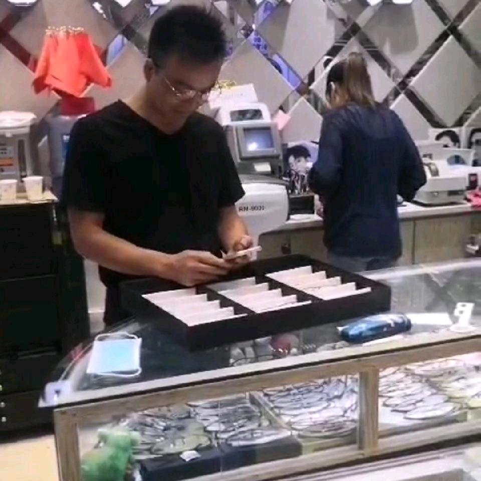 清沐眼镜工厂店