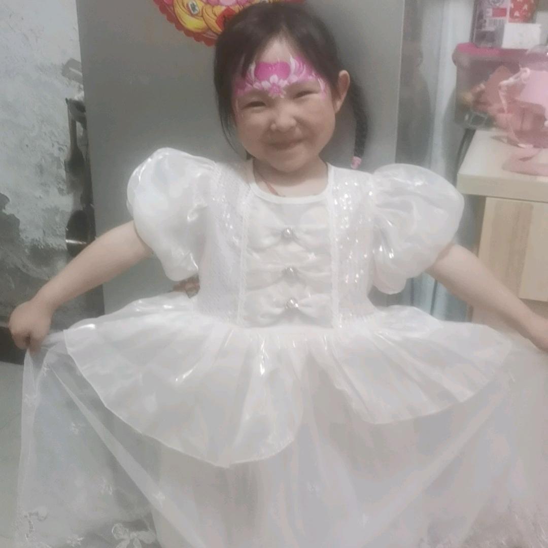 天在下雨我在想你