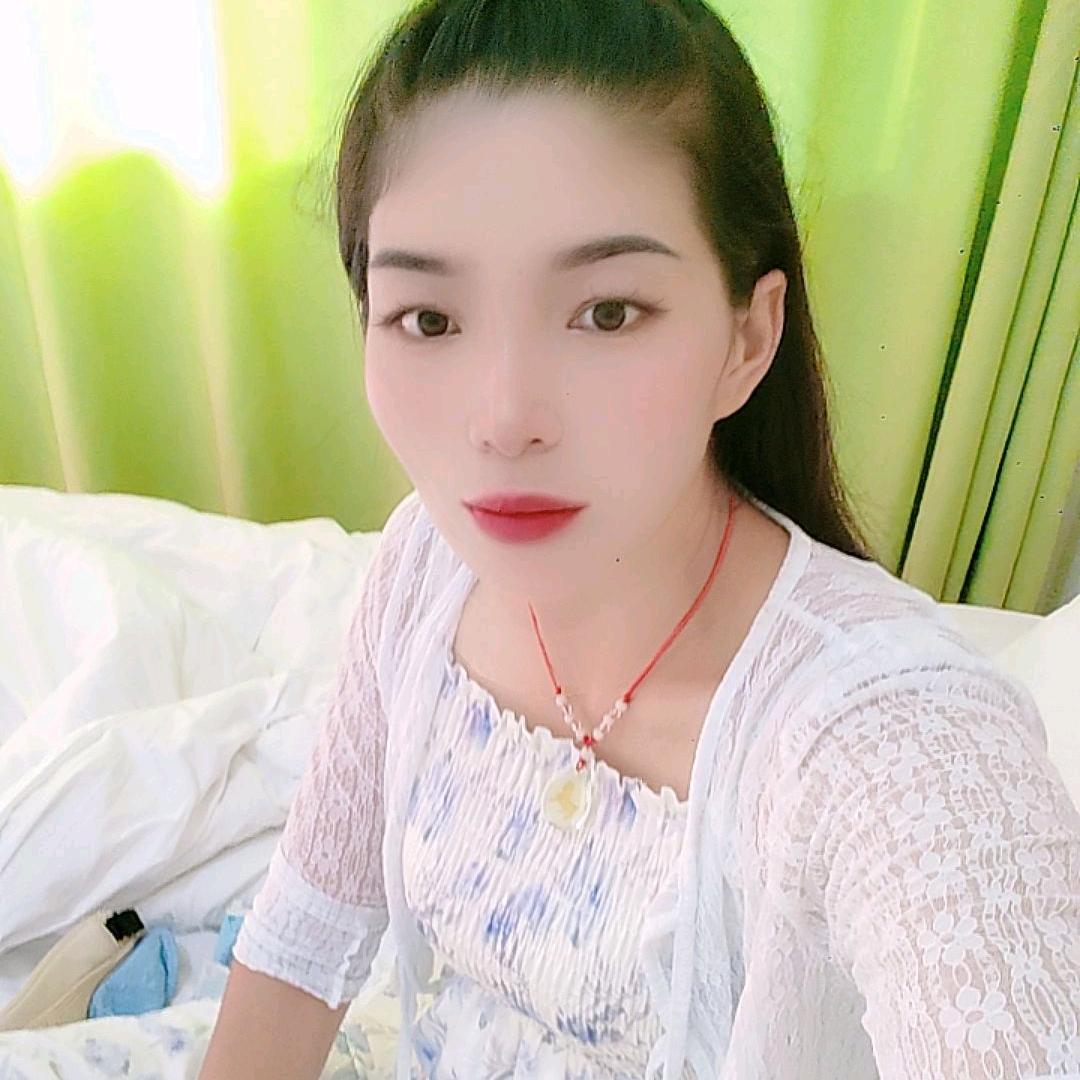 🌸春似繁花🌺小姐姐