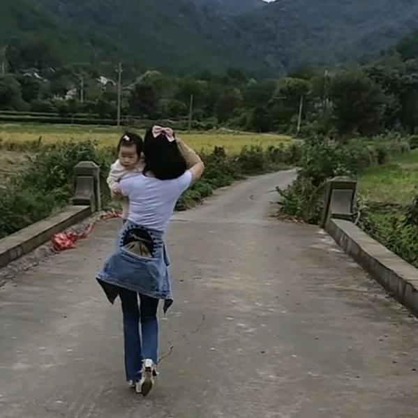 阿莲的远嫁留守生活