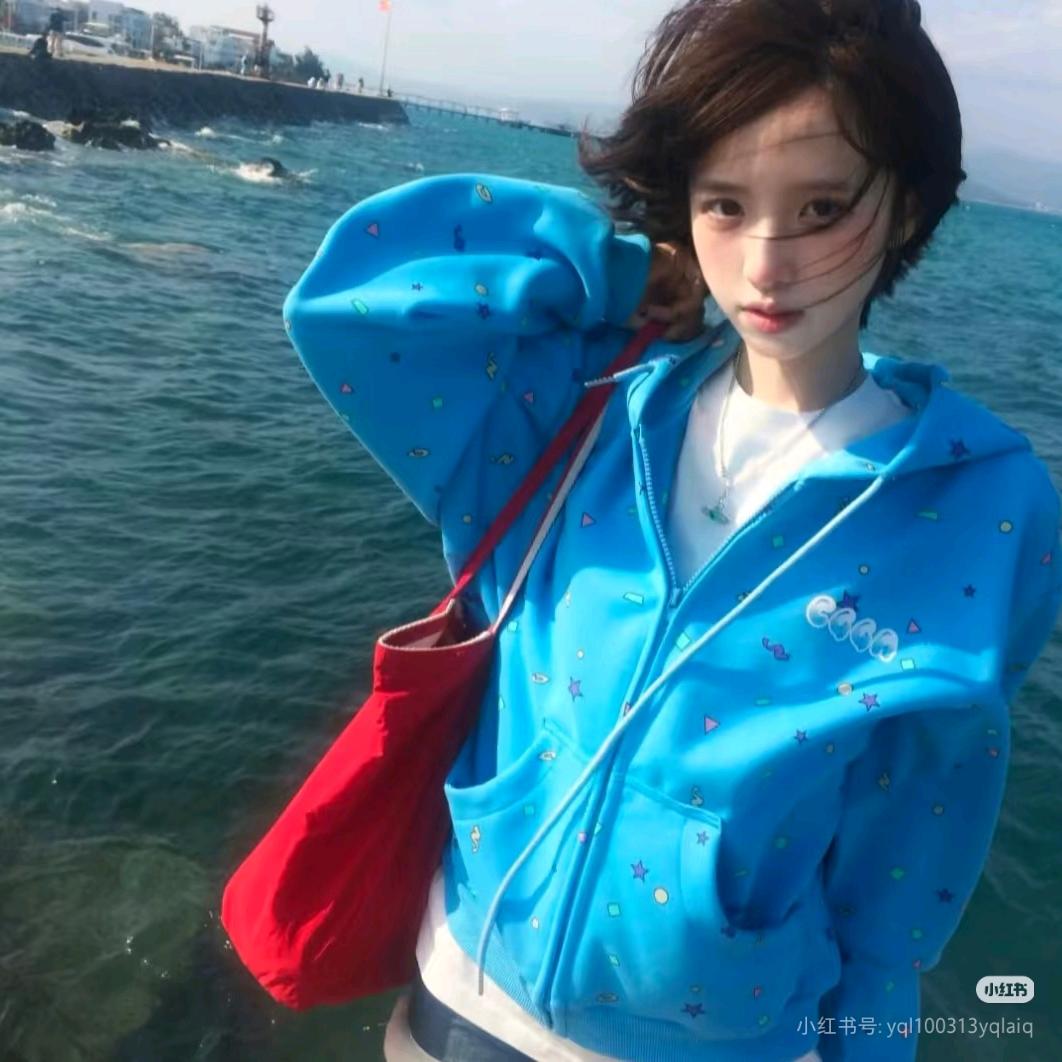 洧