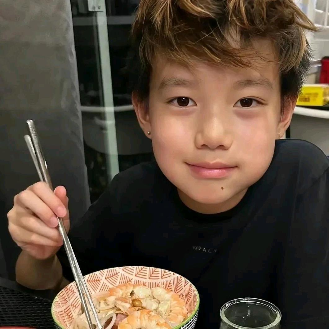 沸羊羊离我远点.