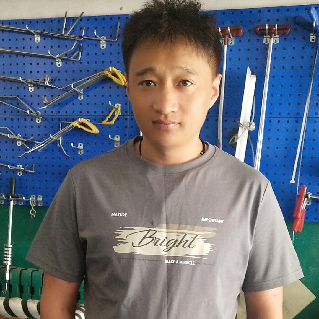 哈尔滨市南岗区嘉实汽修养护店