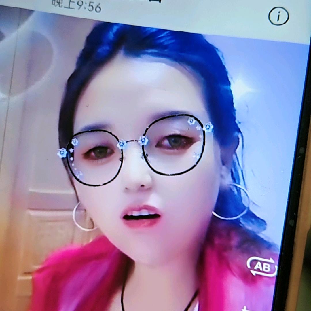 贵州小阿妹，开播不定点，因为女孩子