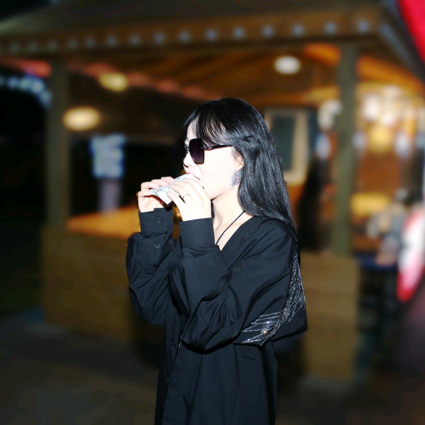 Y。