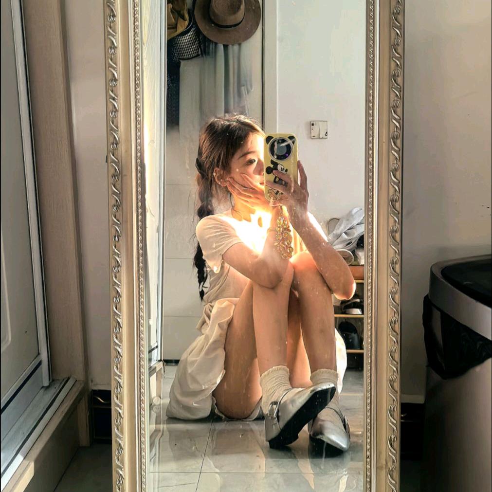 卖核弹的小女👧