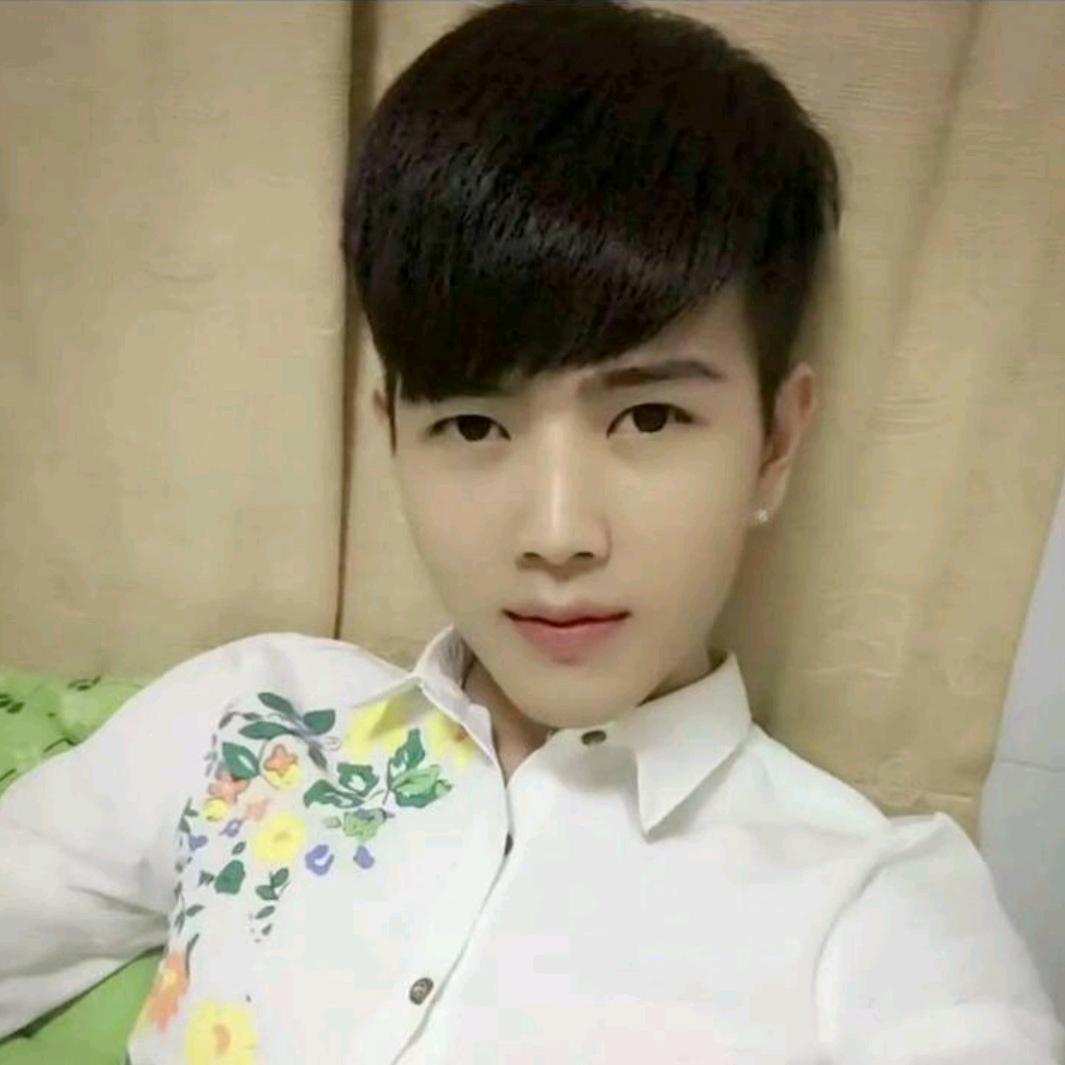气质男神李总