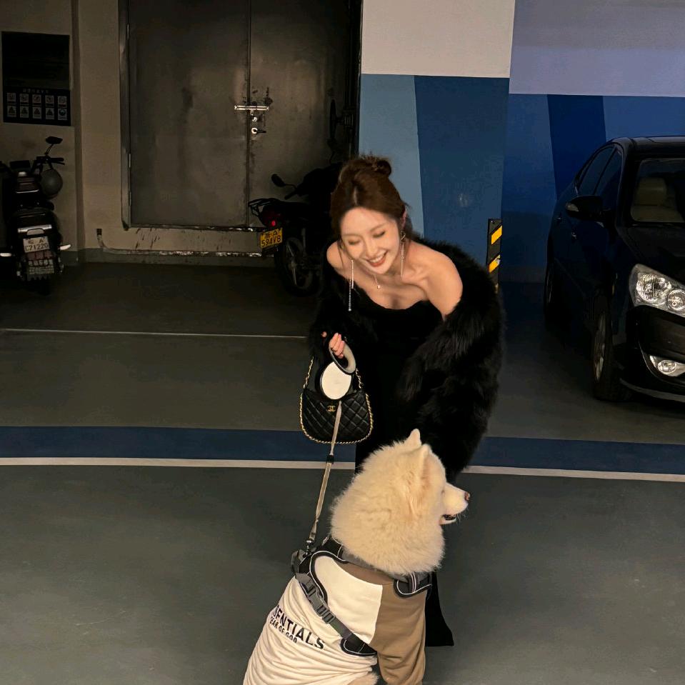 十月٩(*´◒`*)۶