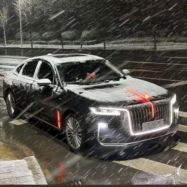 飘扬名车