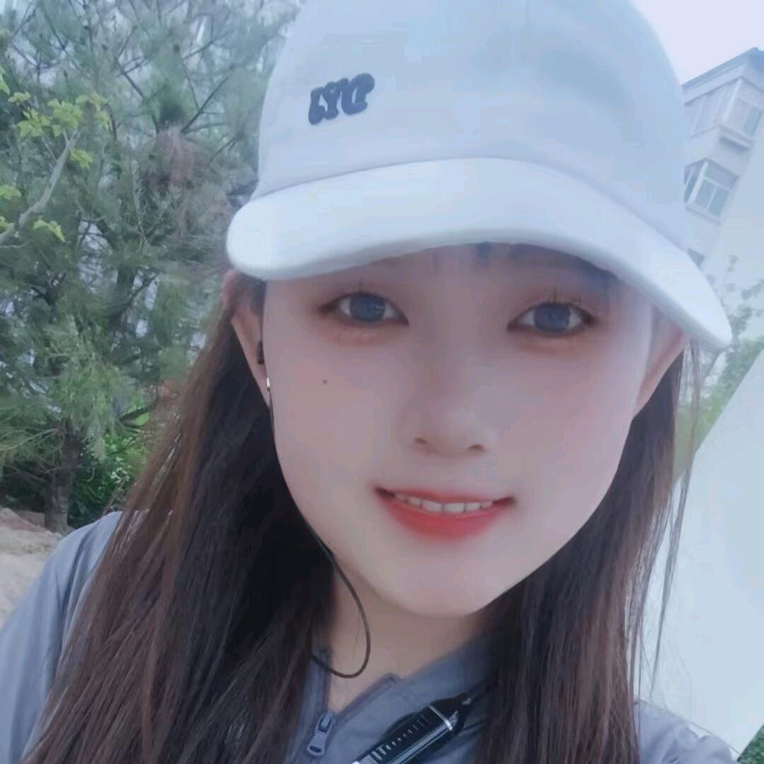 小鱼儿🐟＜