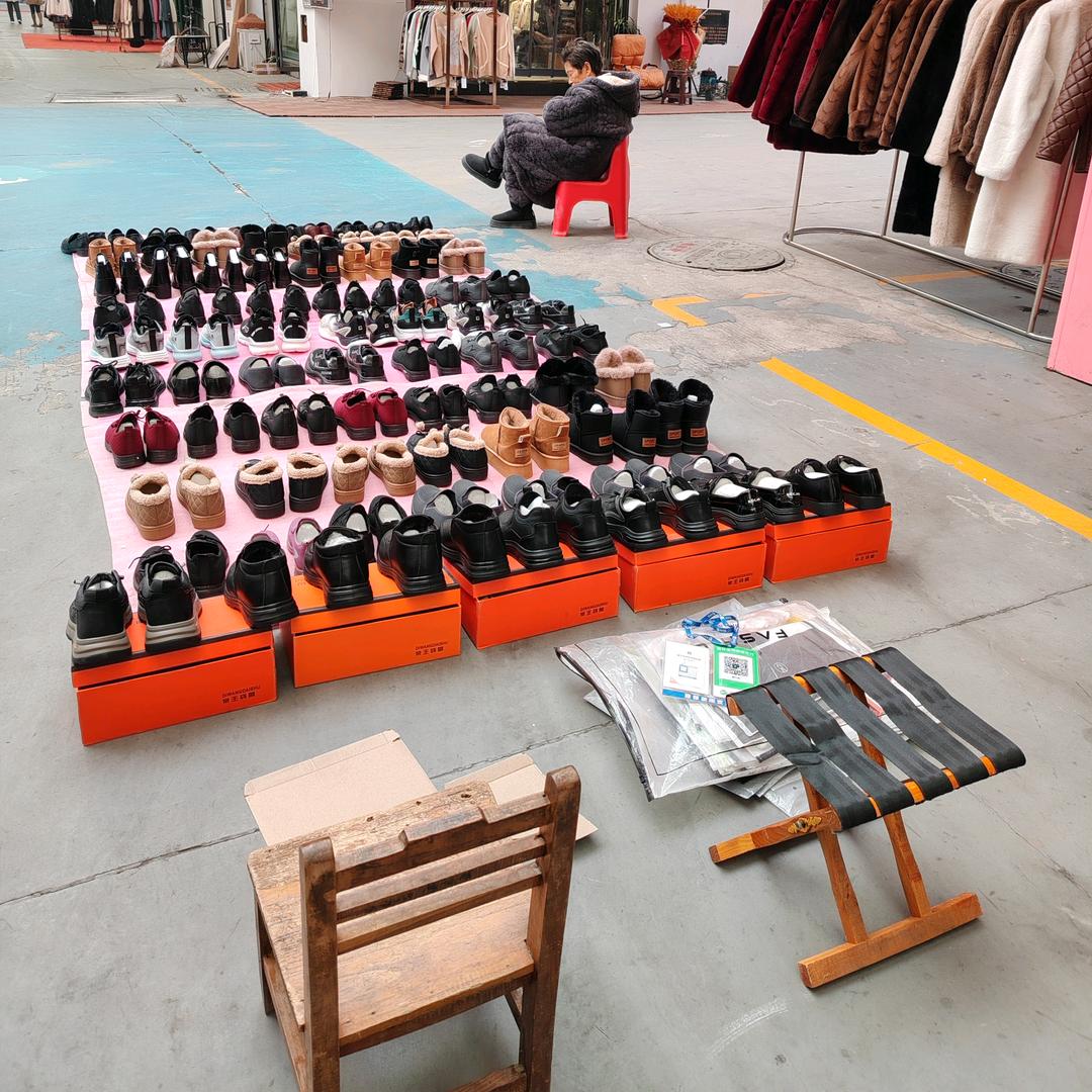 临沂商城男鞋女鞋王（质量好价格低）