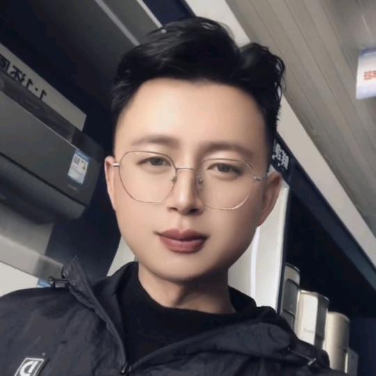 阜阳房产小王子＆美的智慧家