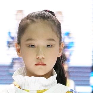 变脸妞妞