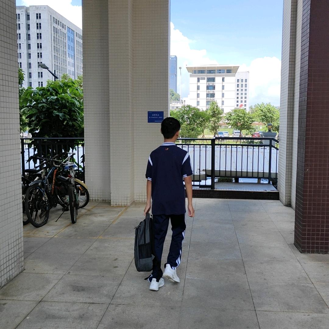 小鱼🐟🐟🐟🐟🐟