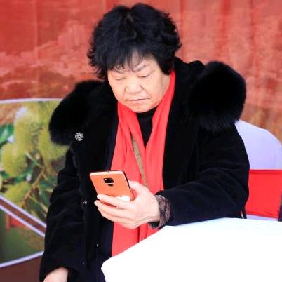 郭大妈一个圈圈